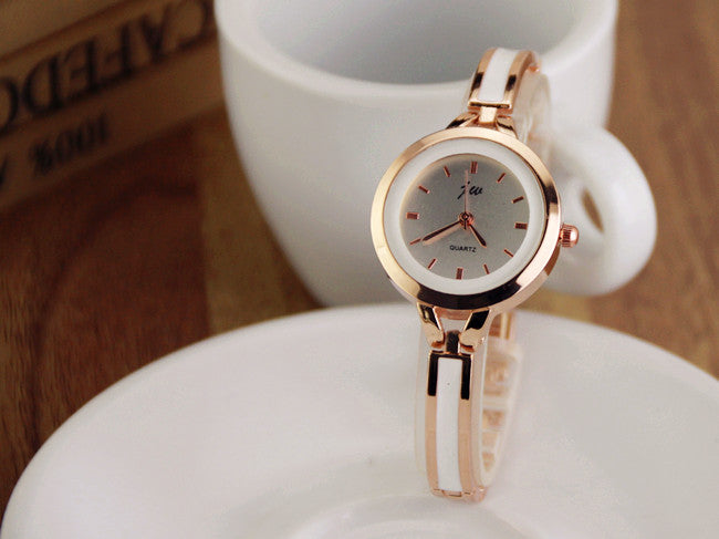 Rhinestone Vintage Bracelet Watch for Women – Elegant Quartz Fashion Watch