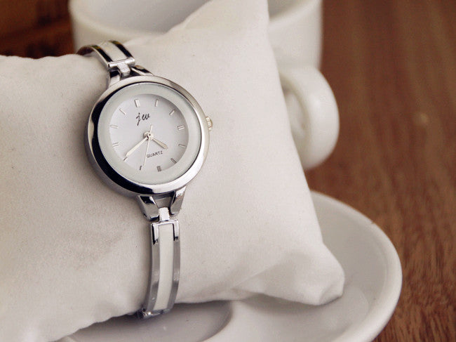 Rhinestone Vintage Bracelet Watch for Women – Elegant Quartz Fashion Watch