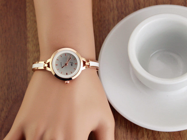 Rhinestone Vintage Bracelet Watch for Women – Elegant Quartz Fashion Watch